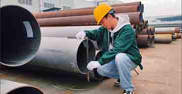 Seamless steel pipe inspection for incoming materials, ensuring high-quality production of gas cylinders